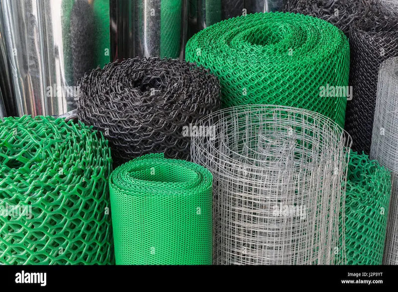 types of wire mesh rolls for fencing